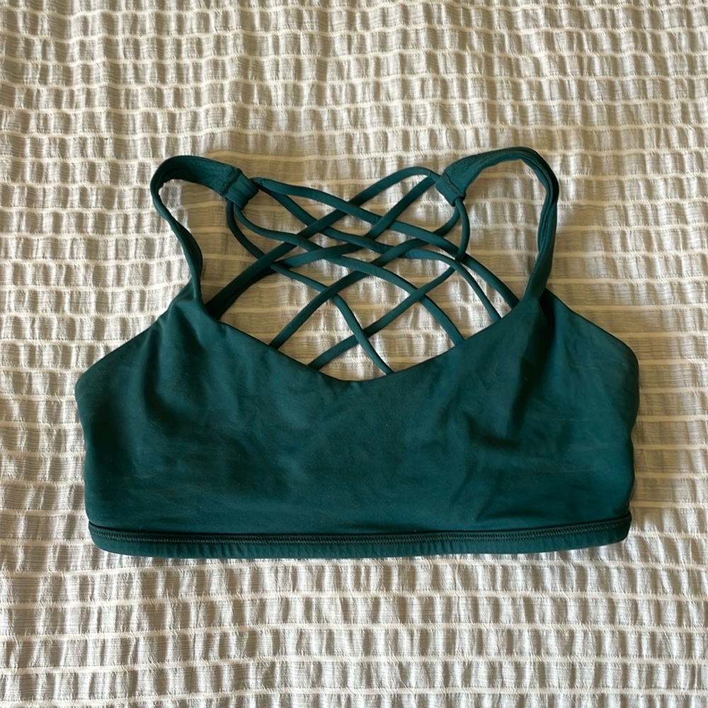 LULULEMON sports bra